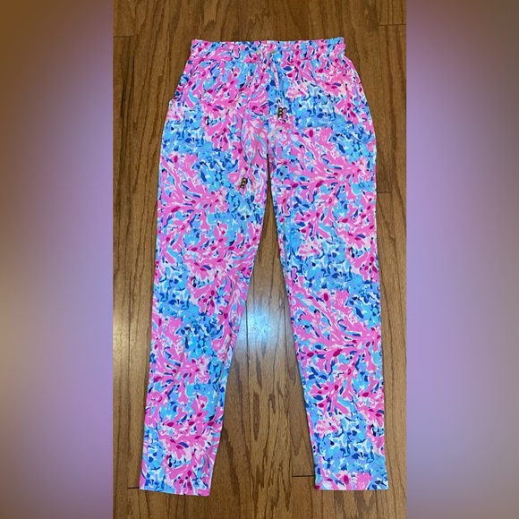 Lilly Pulitzer- Pink‎ and blue floral pants Size XS - Picture 2 of 5
